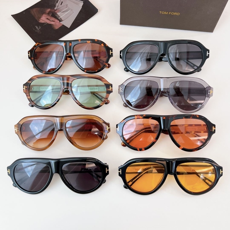 TOM FORD
